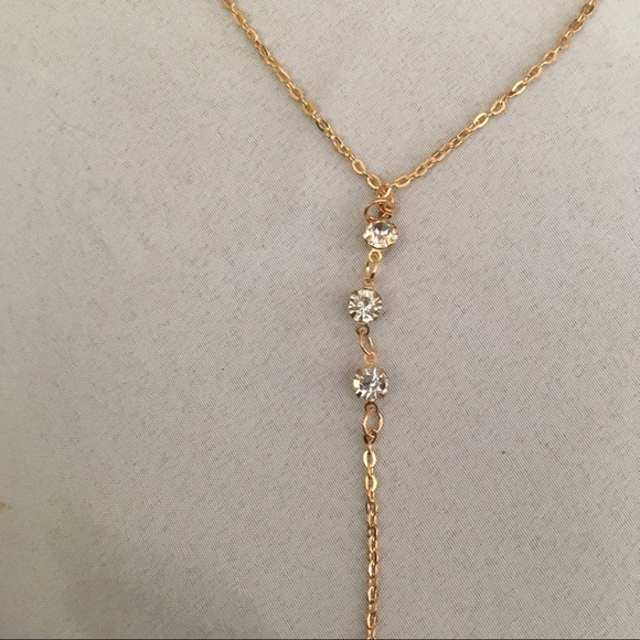 💐3/$20 or 4/$25 💐Gold backdrop necklace - Picture 5 of 7